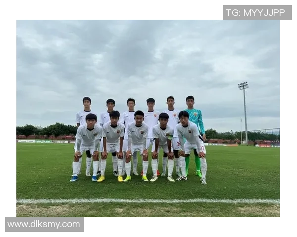 成都足球队精英赛之路：从默默无闻到荣耀绽放的奋斗历程