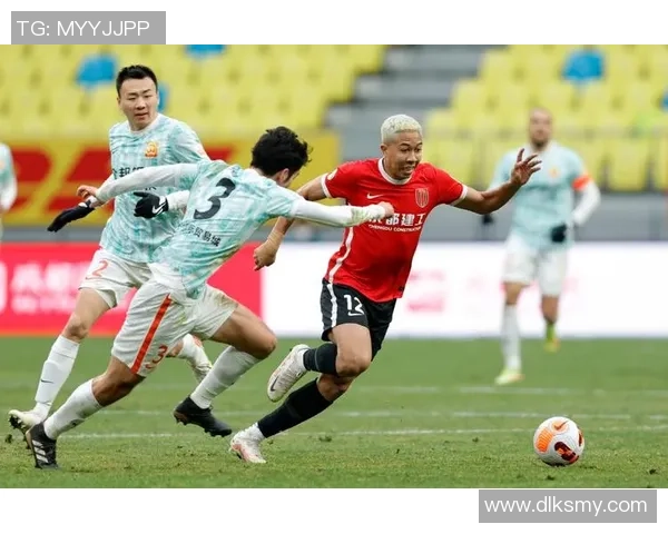 成都足球队的节奏与魅力探索：从历史到未来的全面分析