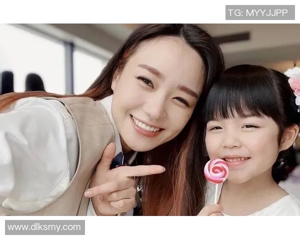 日本足球明星的妻子们名字大揭秘她们背后的故事与魅力